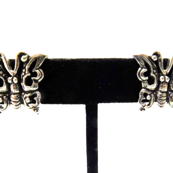 Silver Tone Butterfly Screw on Earrings Womens Fashion Jewelry - Picture 1 of 6